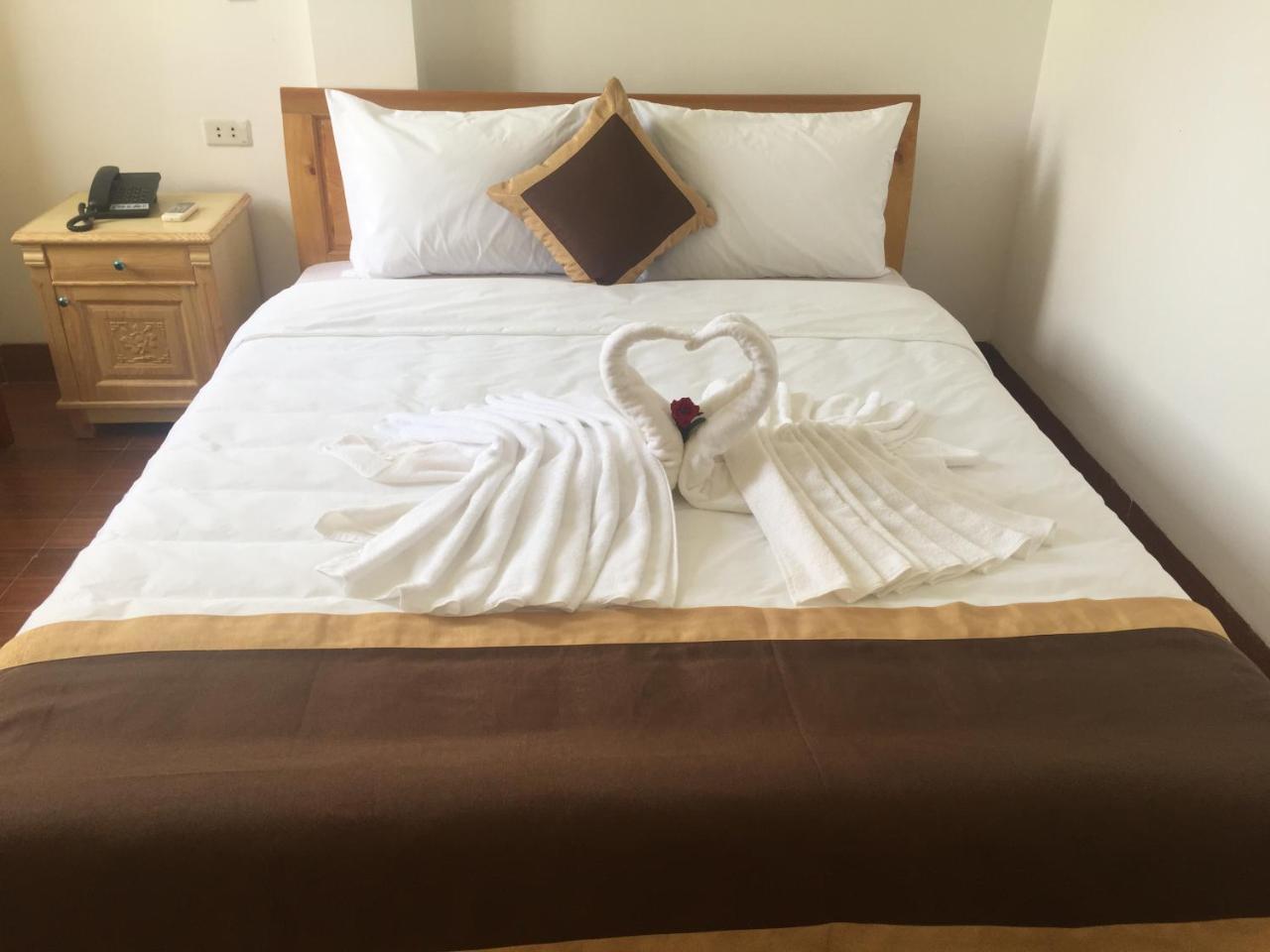 Thanh Huong Hotel Hanoi Bagian luar foto