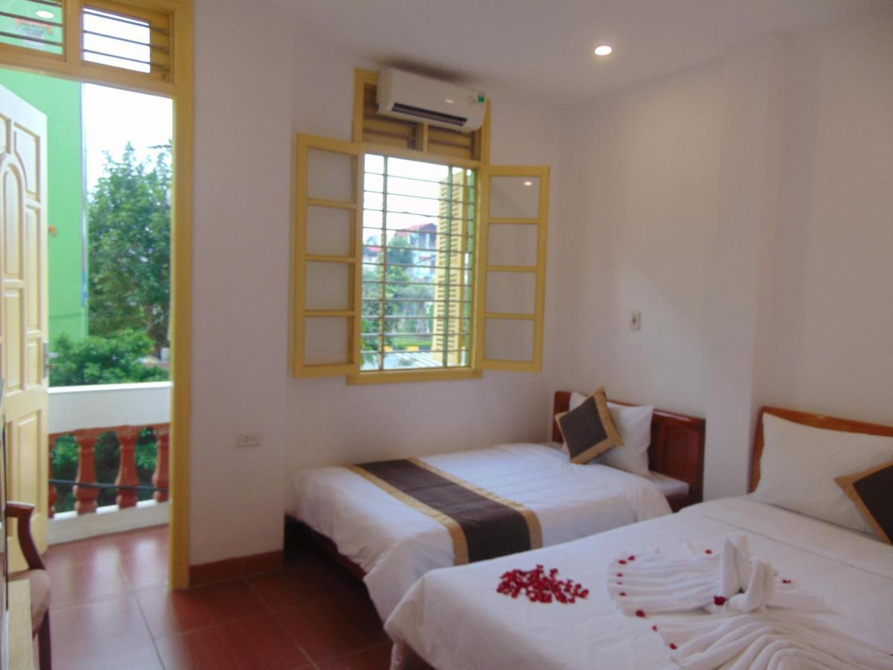 Thanh Huong Hotel Hanoi Bagian luar foto