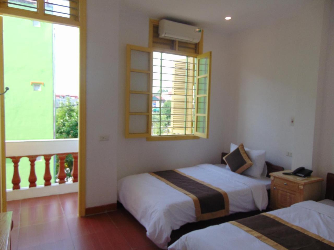 Thanh Huong Hotel Hanoi Bagian luar foto