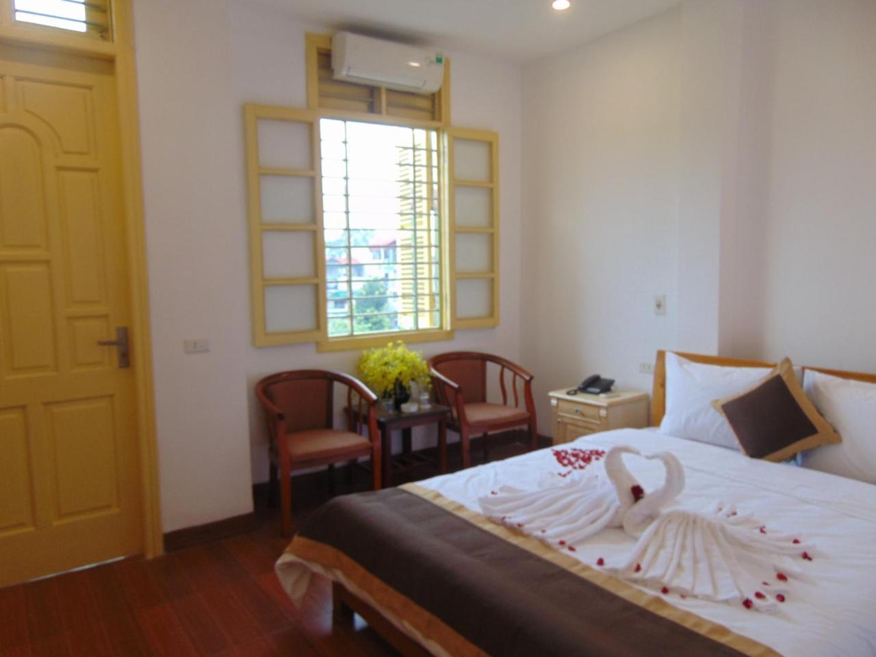 Thanh Huong Hotel Hanoi Bagian luar foto